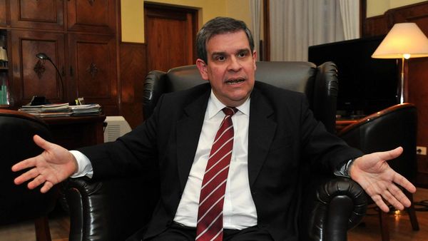 Congreso cajoneó dos leyes claves para reducir abultado gasto público