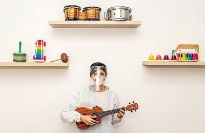 Musicoterapia, la salud entra por los oídos - ABC Revista - ABC Color