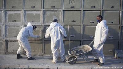 Gobierno de Brasil anuncia 500.000 muertos por Covid, pero propone festejar por los recuperados | .::Agencia IP::.