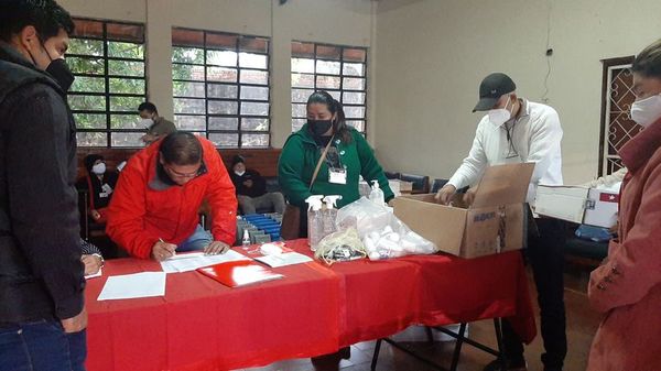 Conformación de mesas sin incidentes en Presidente Franco - ABC en el Este - ABC Color