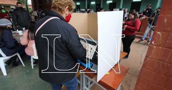 La Nación / Una mujer fue apuñalada en Ñemby en el transcurso de las internas municipales