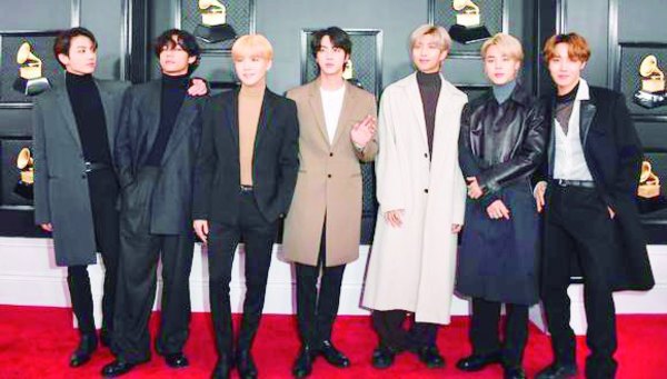 Crónica / BTS y sus ARMY, los reyes de las redes sociales