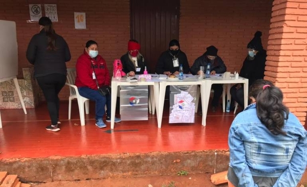 Diario HOY | El Televisivo se mantiene al frente de los votos en tercer corte de urna