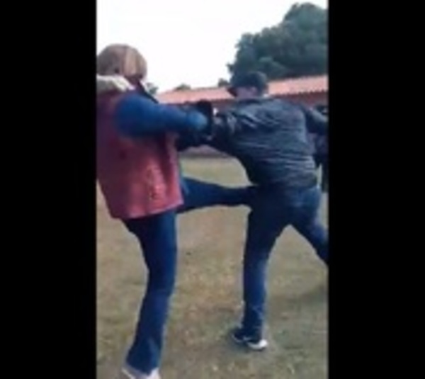 Peleas en locales de votación en Paraguarí - Paraguay.com