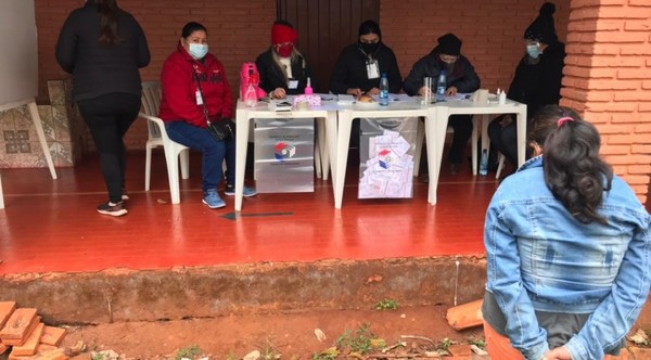 El Televisivo continúa al frente de los votos en tercer corte de urna