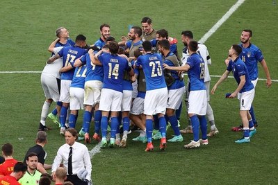 Crónica / Los tanos no paran de ganar en la Eurocopa