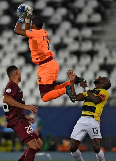 Venezuela  captura un punto a los 91 ante Ecuador - Fútbol - ABC Color