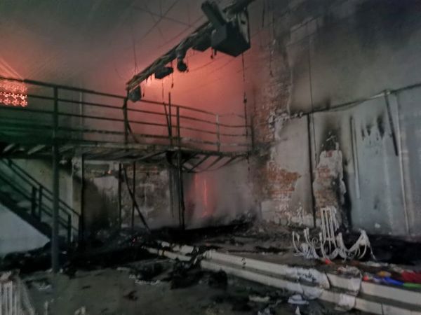 Incendio destruye casi en su totalidad un salón de eventos en Capiatá - Nacionales - ABC Color