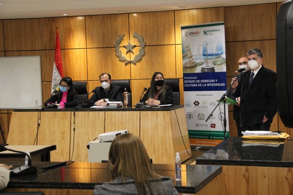 Simularon juicios orales para instar a la inclusión del guaraní