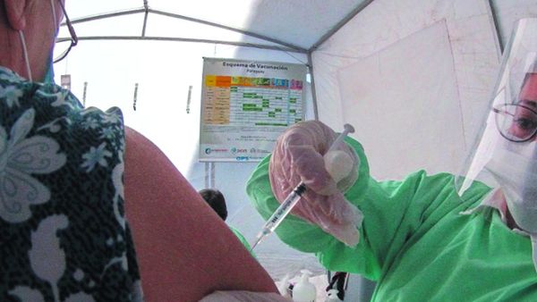 De 52 años para arriba ya se pueden vacunar