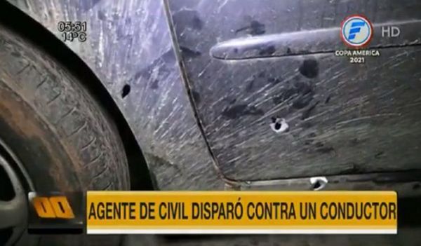Policía dispara contra conductor tras discusión por roce vehicular