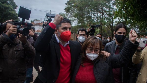 Nenecho le ganó por goleada al candidato de Mario Abdo