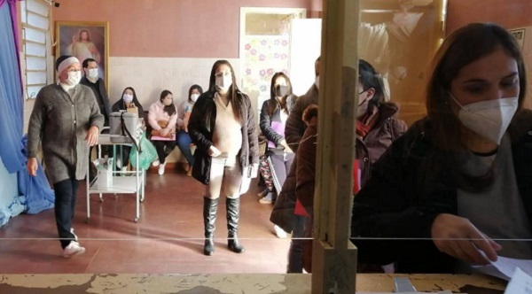 Solo 10 embarazadas recibieron dosis anticovid en Hospital de San Juan