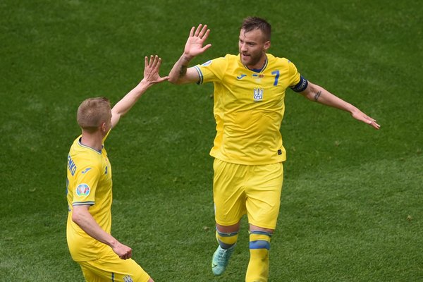Ucrania y Austria, mano a mano por la clasificación en el grupo que domina Países Bajos