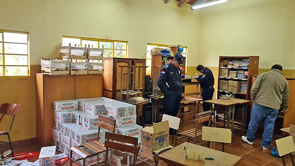 Ladrones entraron a una escuela y robaron hasta la leche de los niños