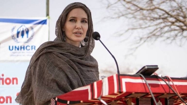 Diario HOY | Angelina Jolie apoya a los refugiados malíes en Burkina Faso