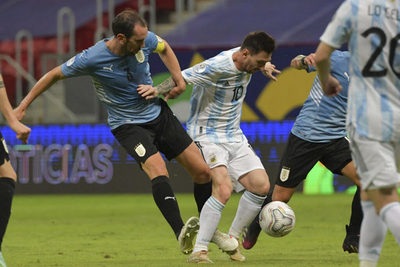 Messi irá al banco ante Paraguay | OnLivePy