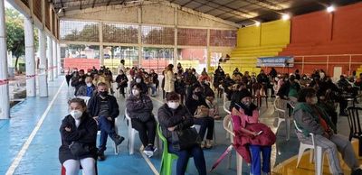 Central dispone de 35.000 dosis de vacunas para esta semana - Nacionales - ABC Color