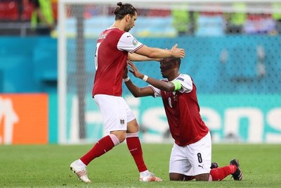 Austria vence a Ucrania y avanza a octavos de la Eurocopa