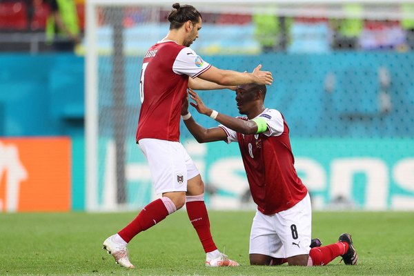 Austria vence a Ucrania y avanza a octavos de la Eurocopa