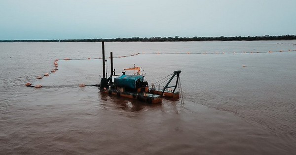 La Nación / Armadores y marítimos buscan soluciones a la navegación de los ríos