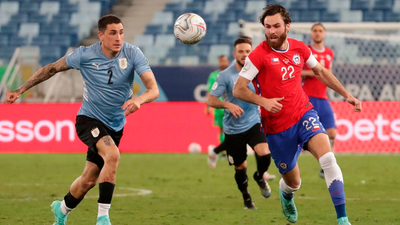 Uruguay y Chile no logran sacarse ventaja