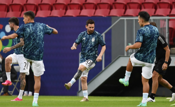Diario HOY | Lionel Messi da alcance a su ex compañero en números con la selección