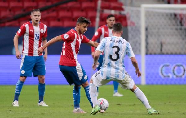 Final de la primera etapa: La Albirroja pierde ante Argentina