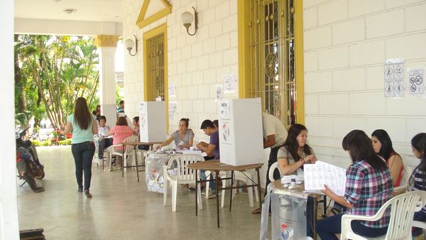 Villarrica: Piden incautación y lacrado de máquinas de votación por supuesto fraude