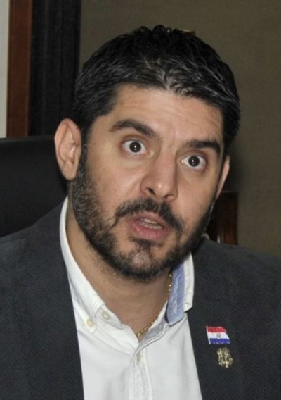 “Nenecho” firma  acuerdo con Empo pese a advertencia de un accionista - Nacionales - ABC Color