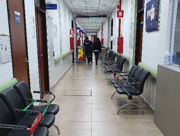 Médica embarazada fue agredida por familiares de paciente · Radio Monumental 1080 AM