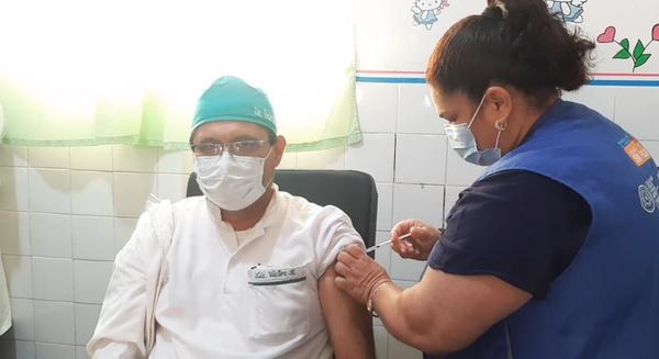 Descenso de internaciones en personal de salud muestra impacto positivo de la vacunación; según Borba – Prensa 5