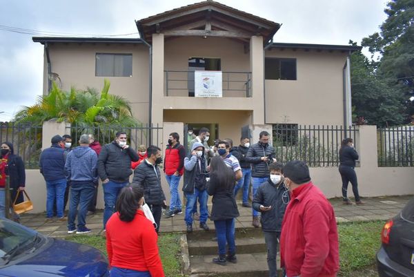 Precandidatos derrotados siguen denunciando fraude electoral en Villarrica - Nacionales - ABC Color