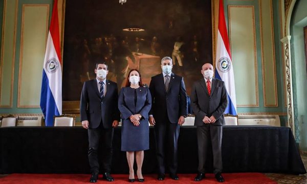 Gloria Amarilla jura como nueva Embajadora ante México