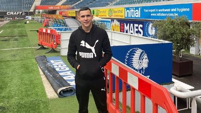Diego Torres lleva su fútbol a Bélgica