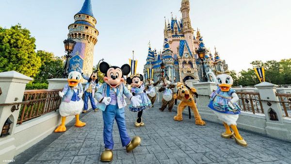 Disney World cumple 50 años de magia y entretenimiento