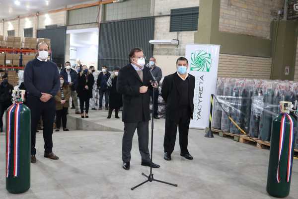 EBY entrega a Salud 500 balones de oxígeno para fortalecer servicios respiratorios