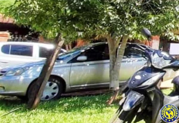 Robacoches dejan a pie a un empleado en Luque •