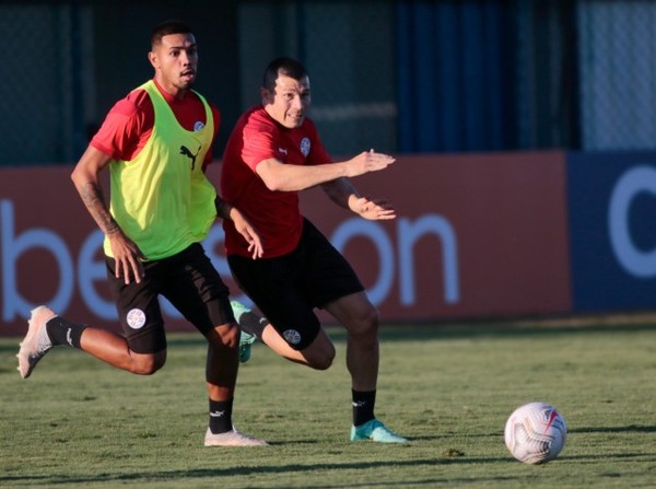 La Abirroja retomó entrenamientos en el Ciro Machado - APF