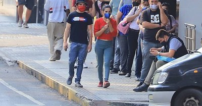 La Nación / “De cada dos pruebas que hacen en Central, una resulta positiva”