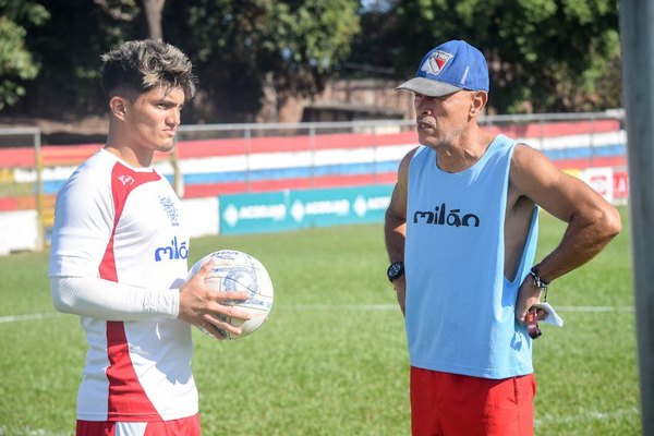 Crónica / ROBERTO “TOTO” GAMARRA: “UN CÁNCER SIN EXTIRPAR”