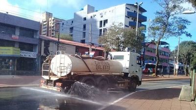 En CDE pandemia no da respiro  y se intensifica  la desinfección de calles
