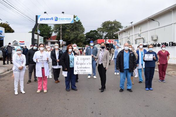 Personal sanitario paga consecuencias de la desidia en los hospitales públicos - Nacionales - ABC Color