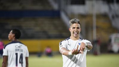 Luis Amarilla lleva a final de copa ecuatoriana a LDU