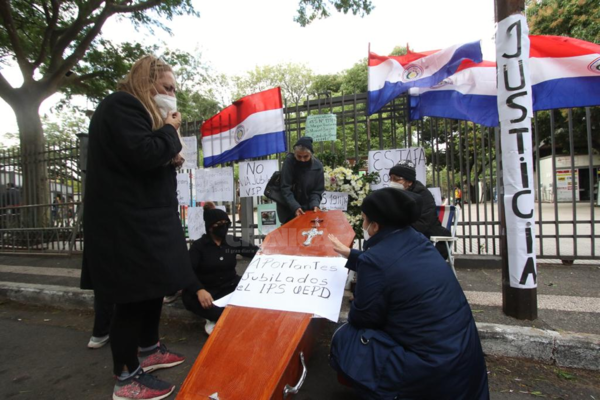 Crónica / Sentencia de la Corte podría hacer "comer hule" a jubilados