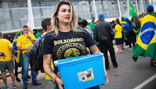 La considerada “musa del bolsonarismo” habló para Radio Urbana desde su prisión - Teleshow