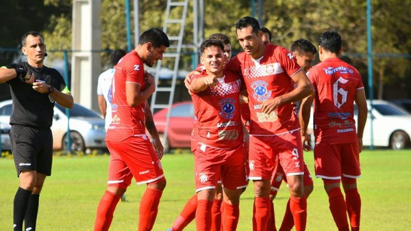 General Caballero JLM celebra y continúa al frente