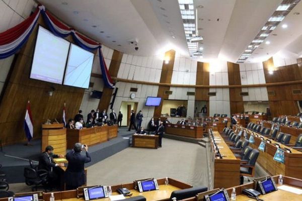 Congreso convoca a legisladores para recibir informe presidencial