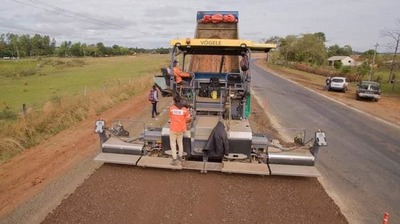 Avanza mantenimiento de rutas en el departamento de Caazapá - Noticiero Paraguay