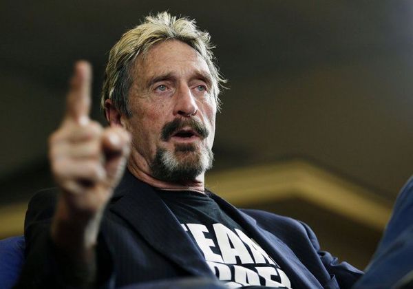 MUNDO | Hallan muerto a John McAfee en su celda de una prisión en Barcelona